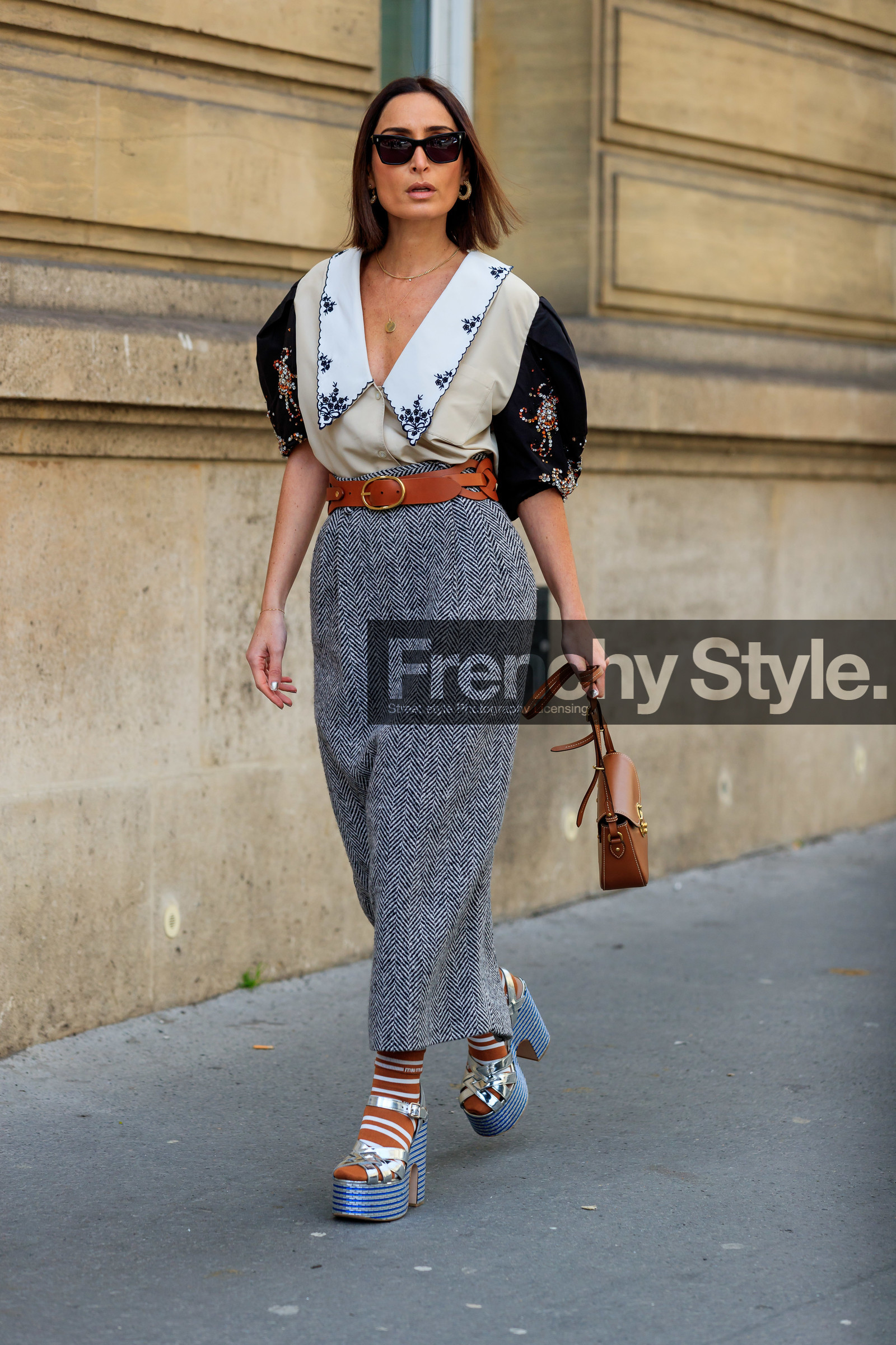 geraldine boublil, grey skirt, black skirt, white skirt, herringbone printed skirt, long skirt, camel leather bag, camel socks, white socks, striped socks, striped shoes, silvered sandals, silvered shoes, blue sandals, blue shoes, platform sandals, platform shoes, high heels sandals, high heels shoes, miu miu bag, miu miu skirt, miu miu shoes, miu miu socks, miu miu shirt, camel leather belt, belted skirt, short sleeves shirt, black shirt, white shirt, low necked shirt, strassed shirt, floral embroidered collar, lace collar, golden earrings, golden necklace, diamond earrings, hoop earrings, long necklace, floral embroidered shirt, fashion week, frenchystyle, FW, jonathan paciullo, street style, PFW, PARIS, vertical, full length