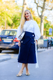 fashion week, frenchystyle, full length, FW, golden shoes, jonathan paciullo, kate foley, leather bag, leather shoes, navy skirt, PARIS, PFW, prada, shiny shoes, SPRING SUMMER 2017, SS 17, street style, vertical, white bag, white shirt