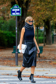 xenia adonts, margiela shoes, black polish boots, sheer heels, high heels boots, low boots, squared toed shoes, black leather skirt, mid long skirt, black top, technical fabric top, sleeveless top, tight top, high collar, woolen scarf, grey scarf, white leather bag, white leather clutch, margiela bag, fashion week, frenchystyle, FW, jonathan paciullo, street style, SPRING SUMMER 2020, SS 20, PFW, PARIS, vertical, full length