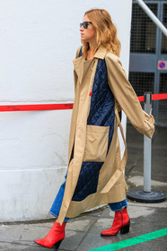 beige trench coat, black trench coat, quilted trench coat, red boots, low boots, high heels boots, cowboy boots, rayban sunglasses, long trench coat, fashion week, frenchystyle, FW, jonathan paciullo, street style, SPRING SUMMER 2020, SS 20, PFW, PARIS, vertical, full length