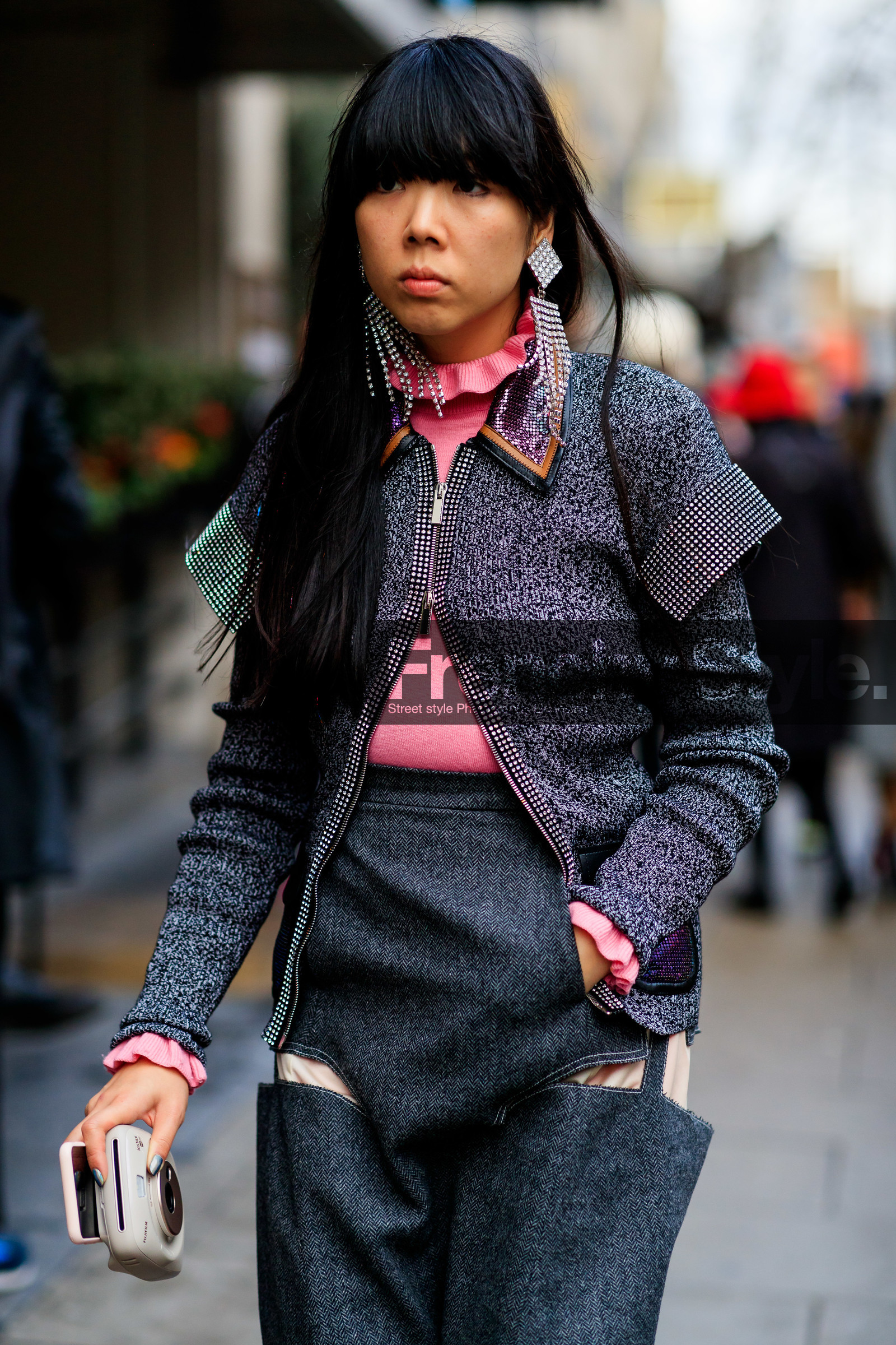 earrings, embroidered jacket, glitter, grey jacket, grey skirt, pink sweater, susie lau, LONDON, LFW, fashion week, frenchystyle, FW, jonathan paciullo, street style, AUTUMN WINTER 2019-2020, AW 19-20, FW 19-20, FALL WINTER 2019-2020, vertical, atmosphere details, detail