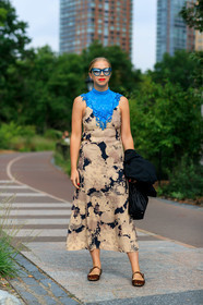 animal print, beige dress, blue collar, brown shoes, chloe king, floral, flowers, graphic dress, leather shoes, leopard, plastron, printed dress, red lips, sunglasses, street style, jonathan paciullo, FW, frenchystyle, fashion week, NEW YORK, NYFW, SPRING SUMMER 2020, SS 20, vertical, full length