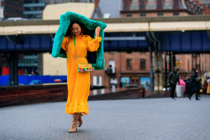 beige boots, fur jacket, graphic bag, green fur, green jacket, high boots, high heels, leather bag, leather shoes, multicolor bag, orange dress, over the shoulder, pleated dress, printed bag, transparent bag, street style, jonathan paciullo, FW, frenchystyle, fashion week, NYFW, NEW YORK, AUTUMN WINTER 2018-2019, AW 18-19, FALL WINTER 2018-2019, FW 18-19, atmosphere details, horizontal, full length, aimee song