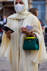 bag, cream dress, facial mask, green bag, gucci bag, hijab, leather bag, pleated dress, scarf, smarthphone, fashion week, frenchystyle, FW, jonathan paciullo, street style, MFW, MILAN, SPRING SUMMER 2022, SS 22, vertical, atmosphere details, detail