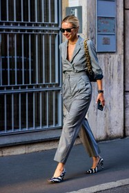 black sunglasses, bottega bag, grey blouse, grey monochrome, grey pants, Lisa Aiken, monochrome, print pump, pump, smartphone, sunglasses, zebra, grey suit, suit, fashion week, frenchystyle, FW, jonathan paciullo, street style, MFW, MILAN, SPRING SUMMER 2022, SS 22, vertical, full length