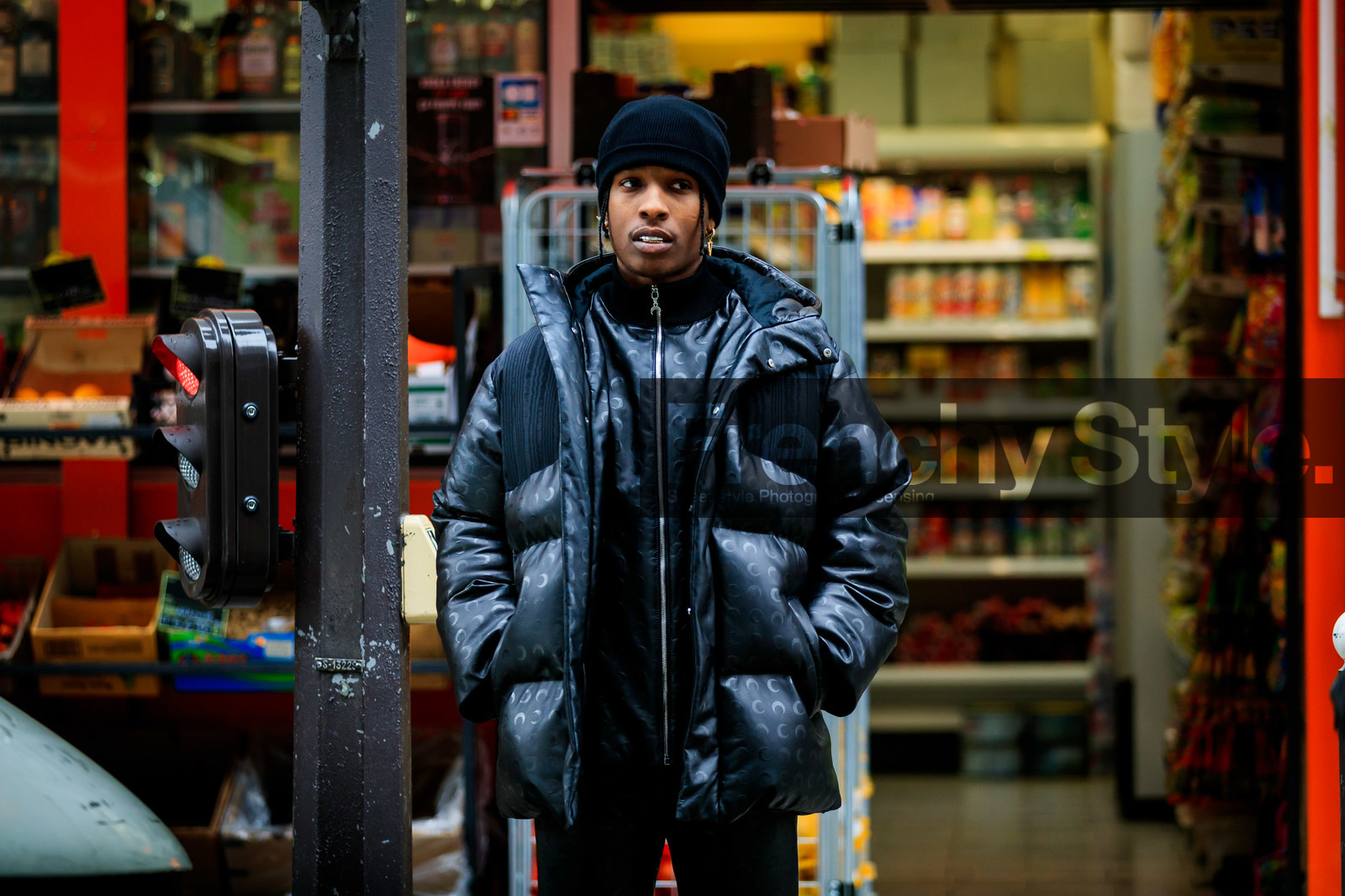 asap rocky, black leather coat, black leather pants, monogrammed coat, monogrammed pants, zipped coat, down jacket, black hat, woolen hat, marine serre coat, marine serre look, marine serre pants, black leather sneakers, fashion week, frenchystyle, FW, jonathan paciullo, street style, PFW, PARIS, AUTUMN WINTER 2020-2021, FALL WINTER 2020-2021, FW 20-21, horizontal, detail, atmosphere details