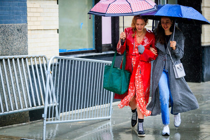 black shoes, blue denim, checked coat, denim pants, gingham, graphic dress, green bag, grey bag, jeans, leather bag, leather shoes, printed coat, printed dress, red coat, red dress, trench coat, trousers, umbrella, white sneakers, street style, jonathan paciullo, FW, frenchystyle, fashion week, NYFW, NEW YORK, AUTUMN WINTER 2018-2019, AW 18-19, FALL WINTER 2018-2019, FW 18-19, atmosphere details, horizontal, full length