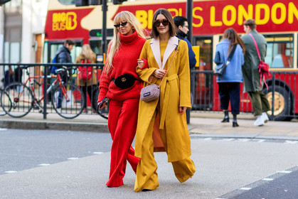 bimba & lola, black bag, fanny pack, fany, gucci, leather bag, pink bag, red pants, red sweater, sunglasses, tone on tone, total look red, trousers, wide pants, yellow coat, yellow pants, fashion week, frenchystyle, FW, jonathan paciullo, street style, LFW, LONDON, AUTUMN WINTER 2018-2019, AW 18-19, FALL WINTER 2018-2019, FW 18-19, horizontal, atmosphere details, full length, sandra hagelstam
