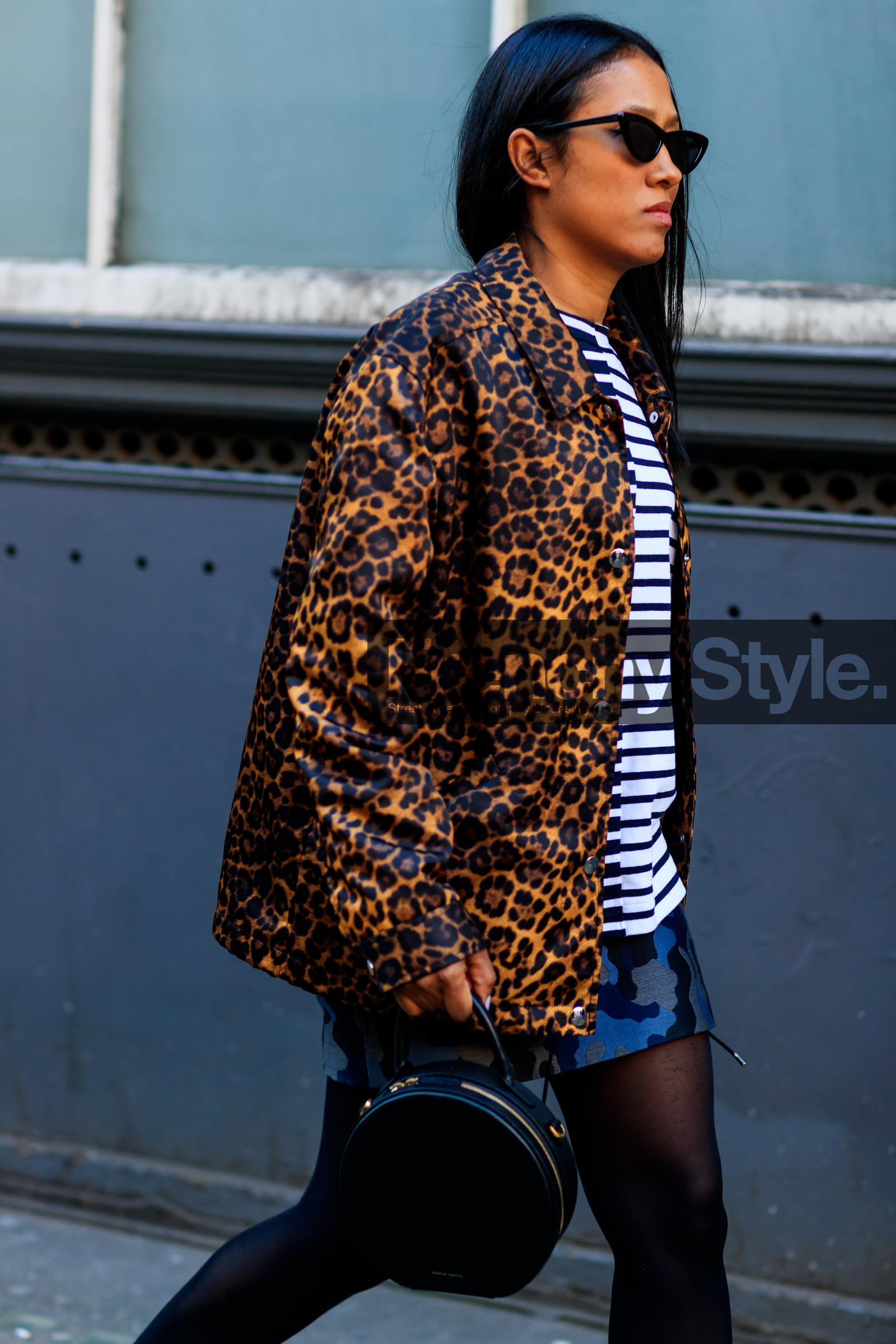 animal print, black bag, blue skirt, camouflage, graphic jacket, graphic skirt, graphic sweater, leather bag, leopard, printed jacket, printed skirt, printed sweater, striped sweater, sunglasses, tights, white sweater, street style, jonathan paciullo, FW, frenchystyle, fashion week, LFW, LONDON, AUTUMN WINTER 2018-2019, AW 18-19, FALL WINTER 2018-2019, FW 18-19, vertical, atmosphere details, detail