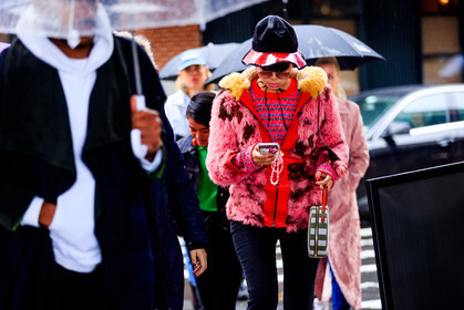 black denim, black hat, denim pants, fur jacket, fuschia, graphic bag, graphic jacket, graphic sweater, green bag, jeans, leather bag, miu miu, pink fur, pink jacket, printed bag, printed jacket, printed sweater, red, red sweater, shearling, striped bag, sunglasses, trousers, street style, jonathan paciullo, FW, frenchystyle, fashion week, NYFW, NEW YORK, AUTUMN WINTER 2018-2019, AW 18-19, FALL WINTER 2018-2019, FW 18-19, atmosphere details, horizontal, detail, leaf greener