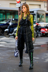 clara berry, yellow top, black top, black jumpsuit, black vinyl boots, black polish boots, sleeveless jumpsuit, brocart jumpsuits, marine serre boots, marine serre look, marine serre top, marine serre jumpsuits, belted jumpsuit, zipped top, printed top, high boots, high heels boots, monogrammed boots, bicolor bag, black bag, white bag, printed bag, hand bag, fashion week, frenchystyle, FW, jonathan paciullo, street style, PFW, PARIS, AUTUMN WINTER 2020-2021, FALL WINTER 2020-2021, FW 20-21, vertical, full length