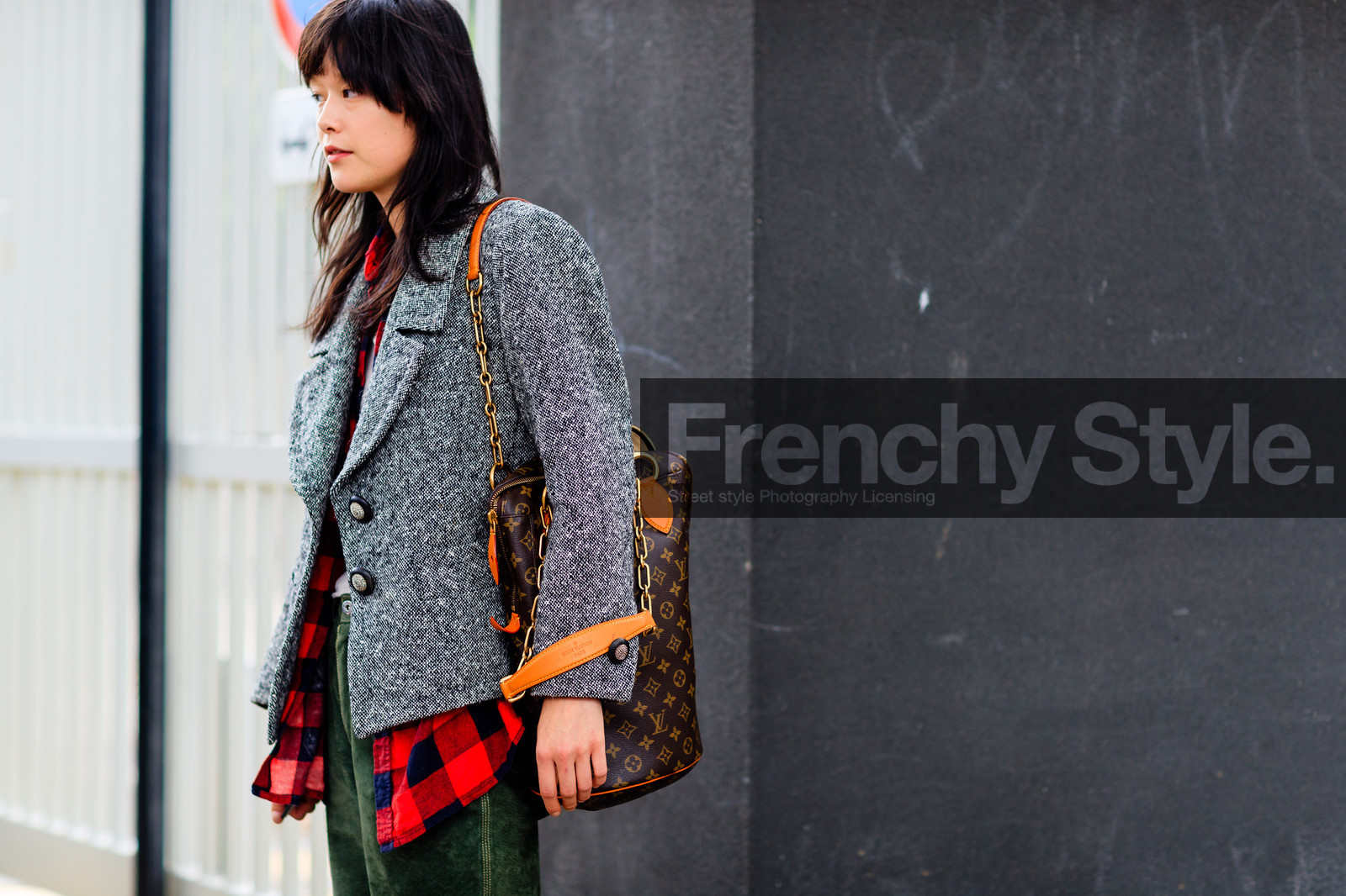 atmosphere details, bold shoulders, brown bag, brown jacket, checked shirt, detail, fashion week, frenchystyle, FW, green pants, grey jacket, horizontal, jonathan paciullo, leather bag, leather pants, louis vuitton, monogram, PARIS, PFW, plaid, printed bag, red shirt, SPRING SUMMER 2017, SS 17, street style, trousers