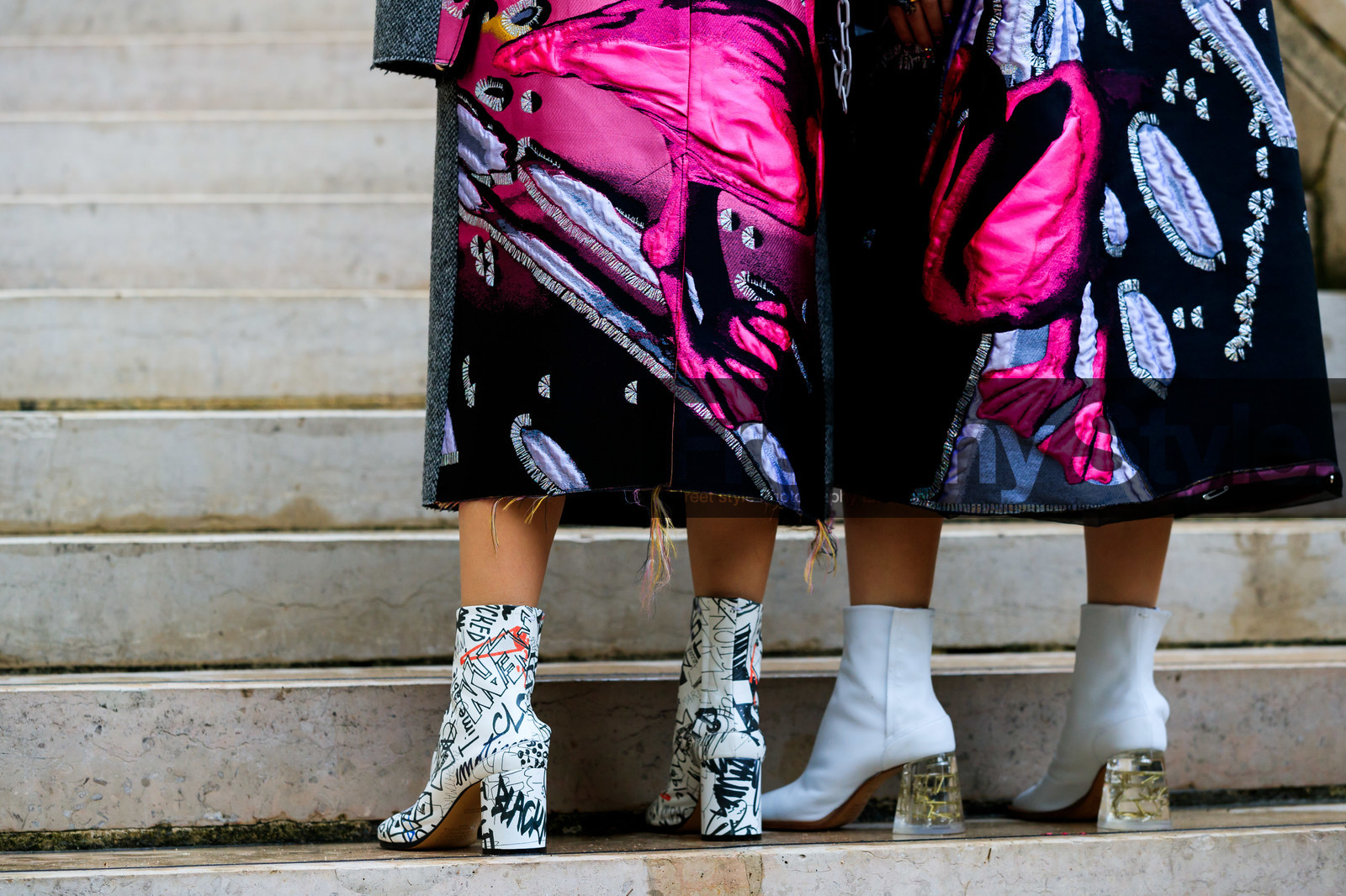 Ami and Aya Suzuki, margiela dress, margiela boots, camel toe margiela boots, white leather boots, low boots, printed boots, sheer heels, high heels boots, close up detail, legs detail, pink dress, neon green dress, black dress, light grey dress, oversize dress, long dress, embroidered dress, patchwork dress, margiela look, round shape heels, fashion week, frenchystyle, FW, jonathan paciullo, street style, SPRING SUMMER 2020, SS 20, PFW, PARIS, horizontal, atmosphere details, detail