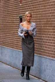black boots, boots, Caroline Daur, crop top, grey skirt, leather boots, long skirt, shirt, skirt, stripes shirt, fashion week, frenchystyle, FW, jonathan paciullo, street style, MFW, MILAN, SPRING SUMMER 2022, SS 22, vertical, full length