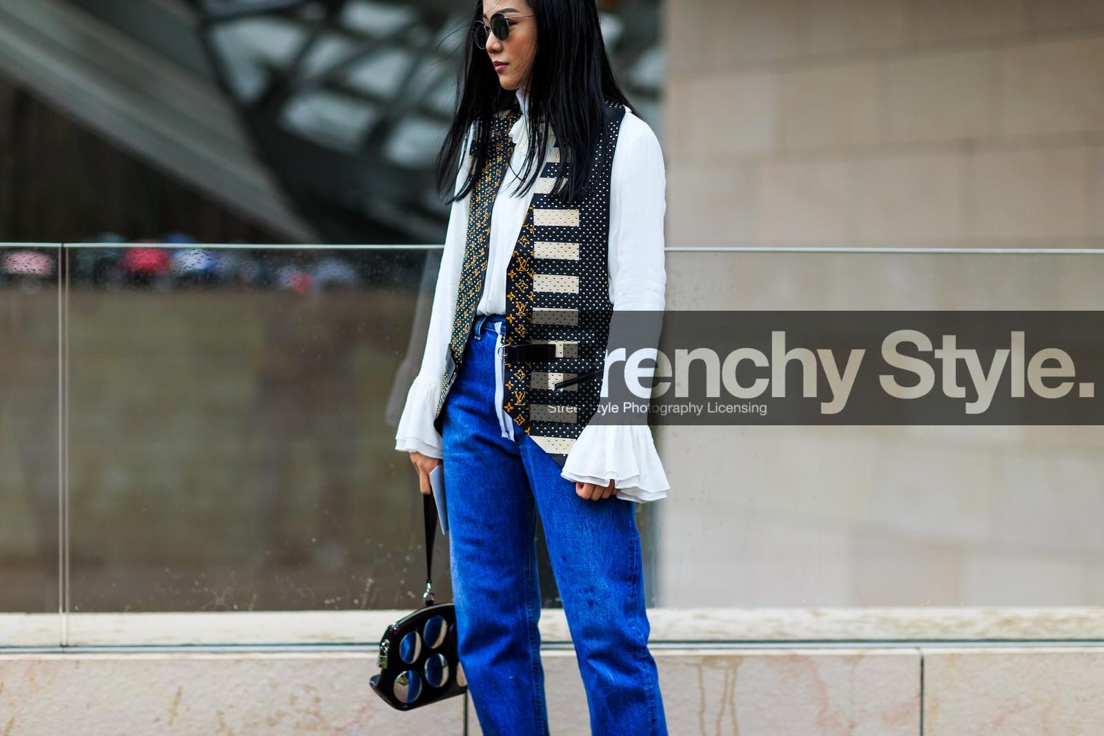 atmosphere details, AUTUMN WINTER 2016-2017, AW 16-17, black bag, blue denim, denim pants, detail, FALL WINTER 2016-2017, fashion week, frenchystyle, FW, FW 16-17, geometric, graphic bag, graphic jacket, horizontal, jeans, jonathan paciullo, leather bag, leather jacket, louis vuitton, monogram, PARIS, PFW, polka dot, printed jacket, ray ban, sleeveless, street style, striped jacket, stripes, sunglasses, trousers, vest, white shirt, yoyo cao