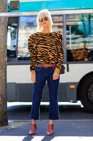 animal print, blue denim, brown belt, denim pants, fashion week, frenchystyle, full length, FW, high heels, jeans, jonathan paciullo, leather belt, leather shoes, linda tol, PARIS, PFW, printed sweater, red boots, SPRING SUMMER 2017, SS 17, street style, sunglasses, trousers, vertical, zebra
