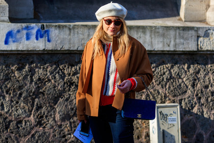 beret, blue denim, camel jacket, chanel handbag, denim bag, denim pants, jeans, leather bag, leather jacket, striped sweater, sunglasses, trousers, white hat, white knit, street style, jonathan paciullo, FW, frenchystyle, fashion week, PFW, PARIS, AUTUMN WINTER 2018-2019, FALL WINTER 2018-2019, FW 18-19, horizontal, atmosphere details