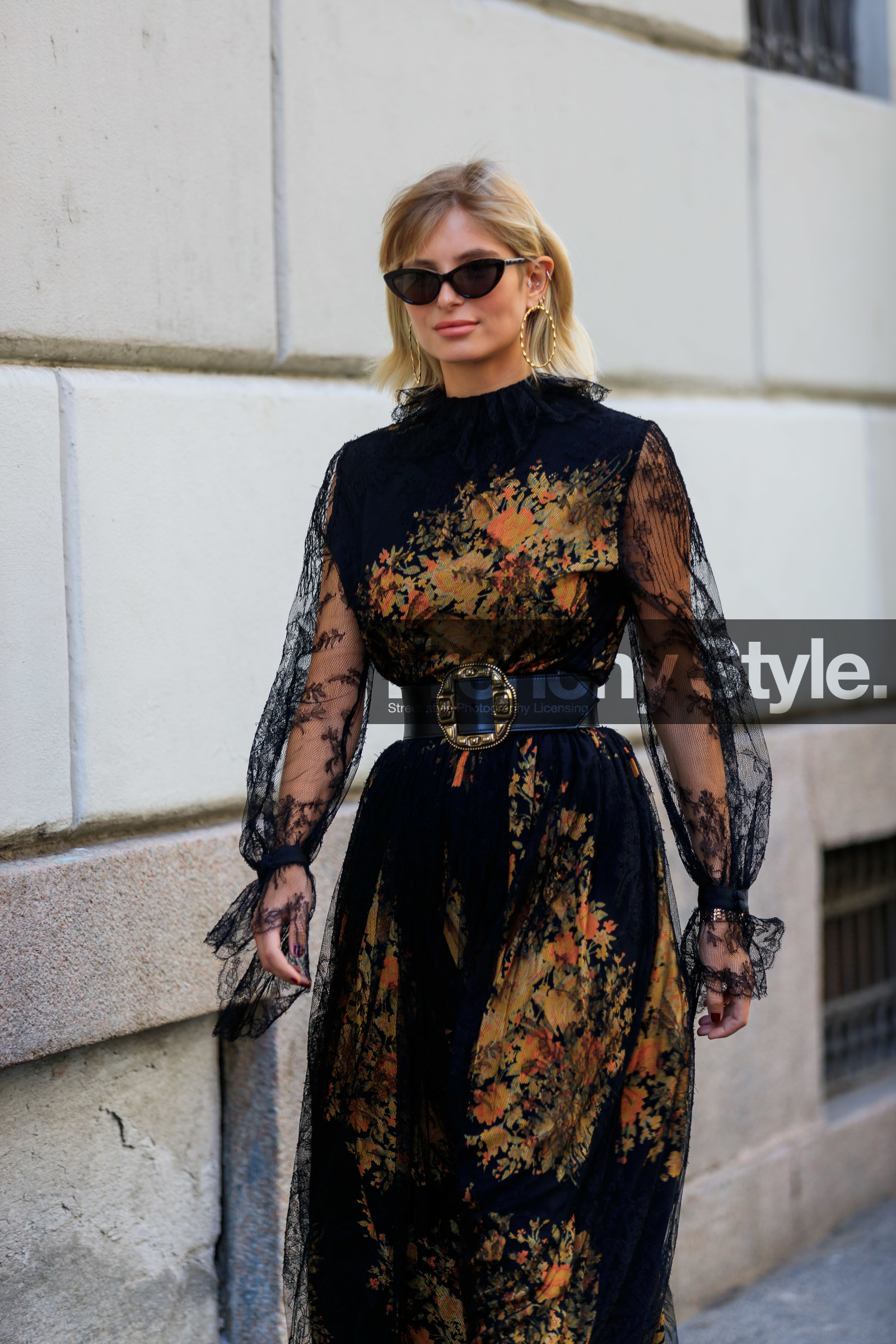 XENIA ADONTS, xnenia adonts, etro look, etro dress, etro belt, black dress, black sunglasses, black leather belt, belted dress, butterfly sunglasses, long dress, long sleeves dress, laced dress, floral printed dress, tulle dress, fashion week, frenchystyle, FW, jonathan paciullo, street style, vertical, atmosphere details, detail, MFW, MILAN, SPRING SUMMER 2020, SS 20
