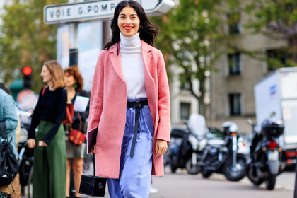 atmosphere details, black bag, black belt, caroline issa, detail, fashion week, frenchystyle, FW, horizontal, jonathan paciullo, leather bag, PARIS, PFW, pink coat, purple skirt, SPRING SUMMER 2017, SS 17, street style, turtleneck sweater, white sweater