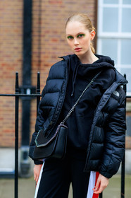 black bag, black jacket, black pants, black sweater, down jacket, eyeshadow, hoodie, leather bag, north face, sweatpants, trousers, street style, jonathan paciullo, FW, frenchystyle, fashion week, LFW, LONDON, AUTUMN WINTER 2018-2019, AW 18-19, FALL WINTER 2018-2019, FW 18-19, vertical, atmosphere details, detail, model