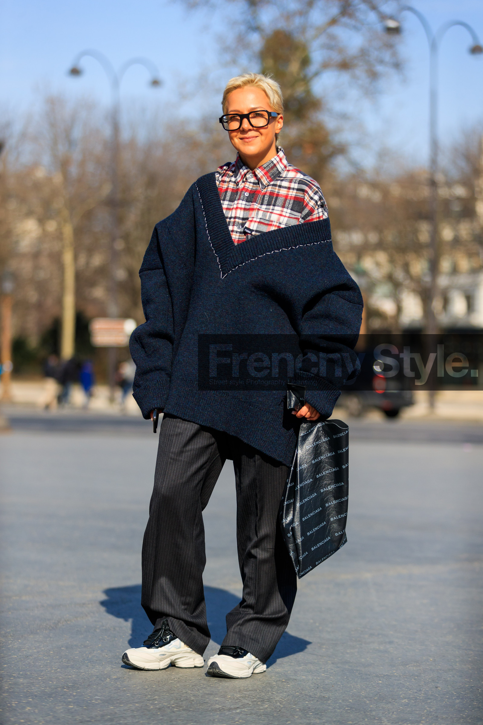 balenciaga, black and white shoes, black bag, black pants, blue sweater, checked, checked shirt, graphic bag, leather bag, leather shoes, monogram, oversize, plaid, printed bag, raf simons, red shirt, trousers, street style, jonathan paciullo, FW, frenchystyle, fashion week, PFW, PARIS, AUTUMN WINTER 2018-2019, FALL WINTER 2018-2019, FW 18-19, vertical, full length