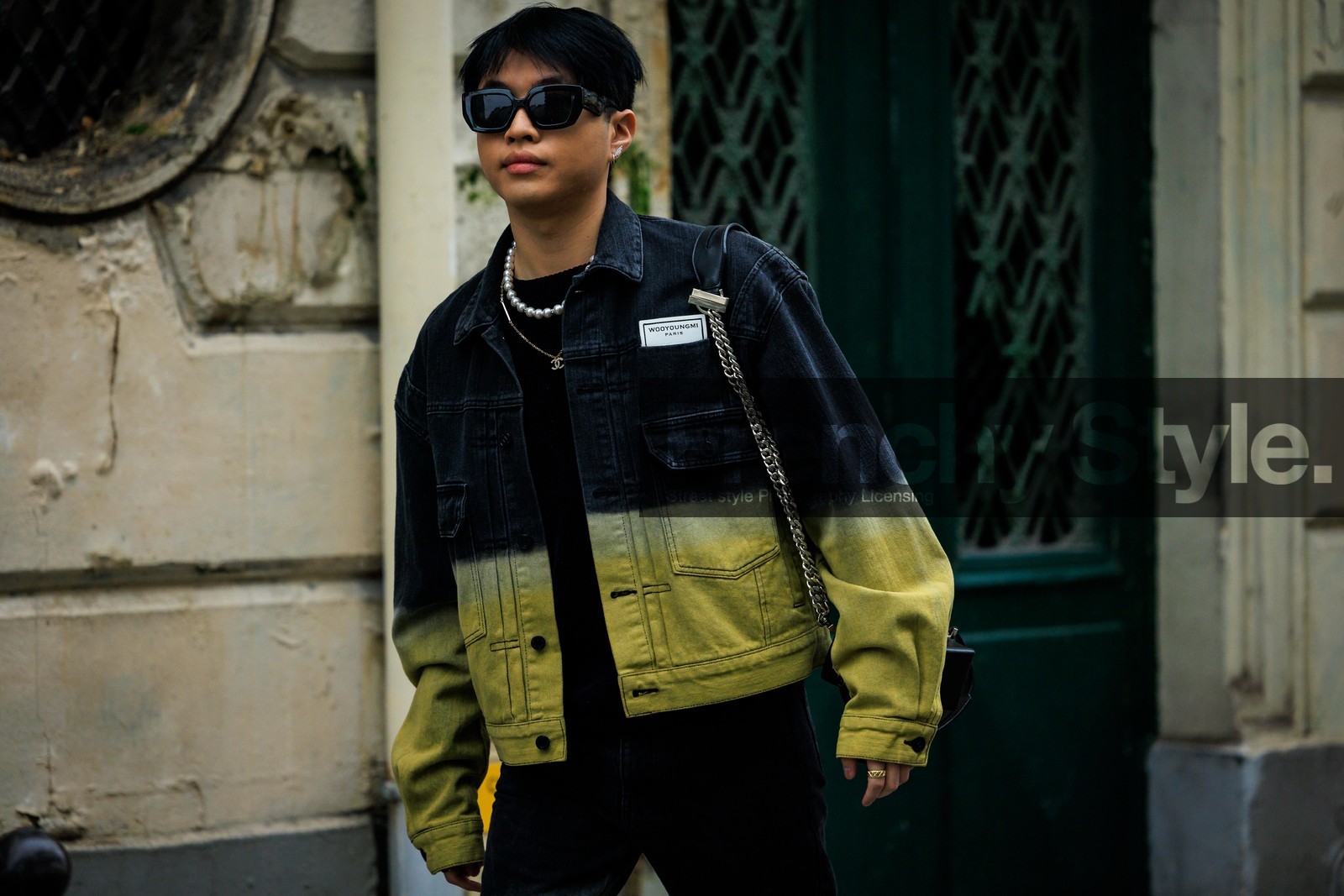 menswear, fashion week, frenchystyle, FW, jonathan paciullo, street style, PFW, PARIS, FALL WINTER 2022-2023, AUTUMN WINTER 2022-2023, FW 22-23, atmosphere details, detail, horizontal