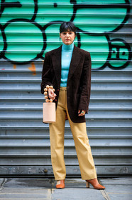 beige pants, blue sweater, brown jacket, camel boots, corduroy, high heels, leather bag, leather pants, leather shoes, pink bag, trousers, turquoise, turtleneck sweater, street style, jonathan paciullo, FW, frenchystyle, fashion week, PFW, PARIS, AUTUMN WINTER 2018-2019, FALL WINTER 2018-2019, FW 18-19, vertical, full length, maria bernad