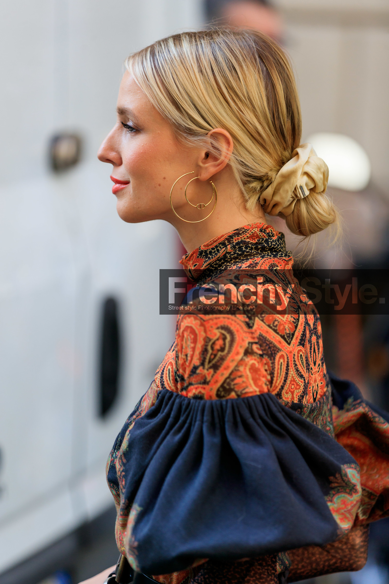 leonie hanne, close up detail, dior earrings, hoop earrings, golden earrings, etro dress, half shoulder dress, printed dress, cachemere printed dress, red dress, orange dress, black dress, bun, high collar dress, fashion week, frenchystyle, FW, jonathan paciullo, street style, vertical, atmosphere details, detail, MFW, MILAN, SPRING SUMMER 2020, SS 20