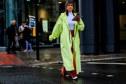 earrings, green coat, leather shoes, neon, red pants, trousers, white shoes, white sweater, LONDON, LFW, fashion week, frenchystyle, FW, jonathan paciullo, street style, AUTUMN WINTER 2019-2020, AW 19-20, FW 19-20, FALL WINTER 2019-2020, horizontal, atmosphere details, full length