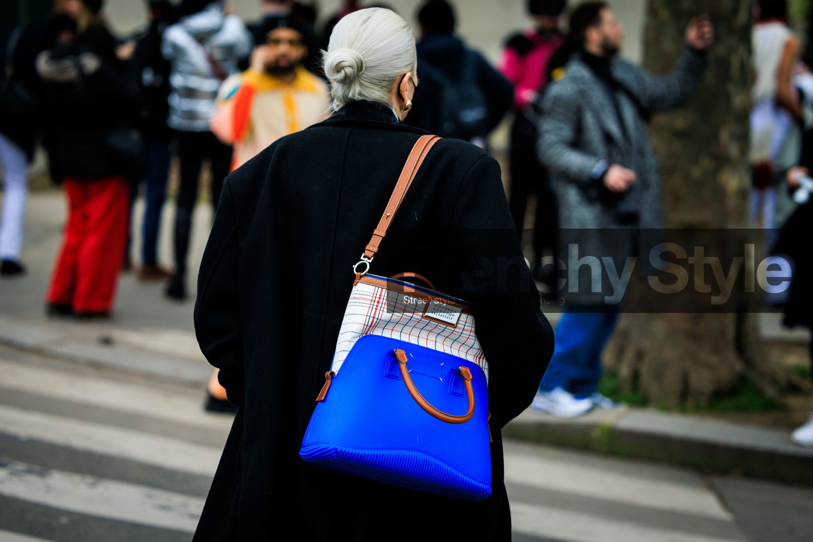 menswear, fashion week, frenchystyle, FW, jonathan paciullo, street style, PFW, PARIS, FALL WINTER 2022-2023, AUTUMN WINTER 2022-2023, FW 22-23, atmosphere details, detail, horizontal