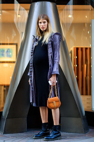 black dress, black shoes, brown bag, chloé, dr martens, knit dress, leather bag, leather shoes, purple jacket, fashion week, frenchystyle, FW, jonathan paciullo, street style, LFW, LONDON, AUTUMN WINTER 2018-2019, AW 18-19, FALL WINTER 2018-2019, FW 18-19, vertical, full length, veronika heilbrunner