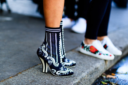 atmosphere details, black boots, brocard boots, detail, fashion week, fendi, frenchystyle, FW, high heels, horizontal, jonathan paciullo, leather shoes, neoprene, PARIS, PFW, printed boots, SPRING SUMMER 2017, SS 17, street style