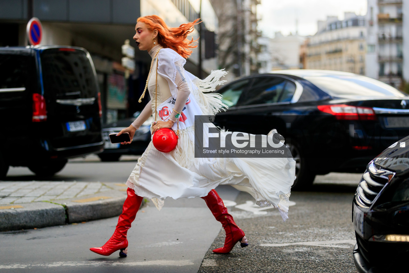 red boots, red bag, vinyl boots, red polish bag, round shape bag, white dress, pleated dress, high boots, high heels boots, high collar dress, fringe dress, lace dress, long dress, long sleeves dress, marine serre bag, marine serre dress, fashion week, frenchystyle, FW, jonathan paciullo, street style, PFW, PARIS, AUTUMN WINTER 2020-2021, FALL WINTER 2020-2021, FW 20-21, horizontal, full length, atmosphere details