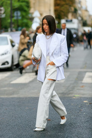 alexandra guerain, white total look, white jacket, white jeans, white pullover, white leather shoes, white leather bag, openwork pants, used jeans, margiela bag, margiela pants, quilted bag, white leather clutch, fashion week, frenchystyle, FW, jonathan paciullo, street style, SPRING SUMMER 2020, SS 20, PFW, PARIS, vertical, full length