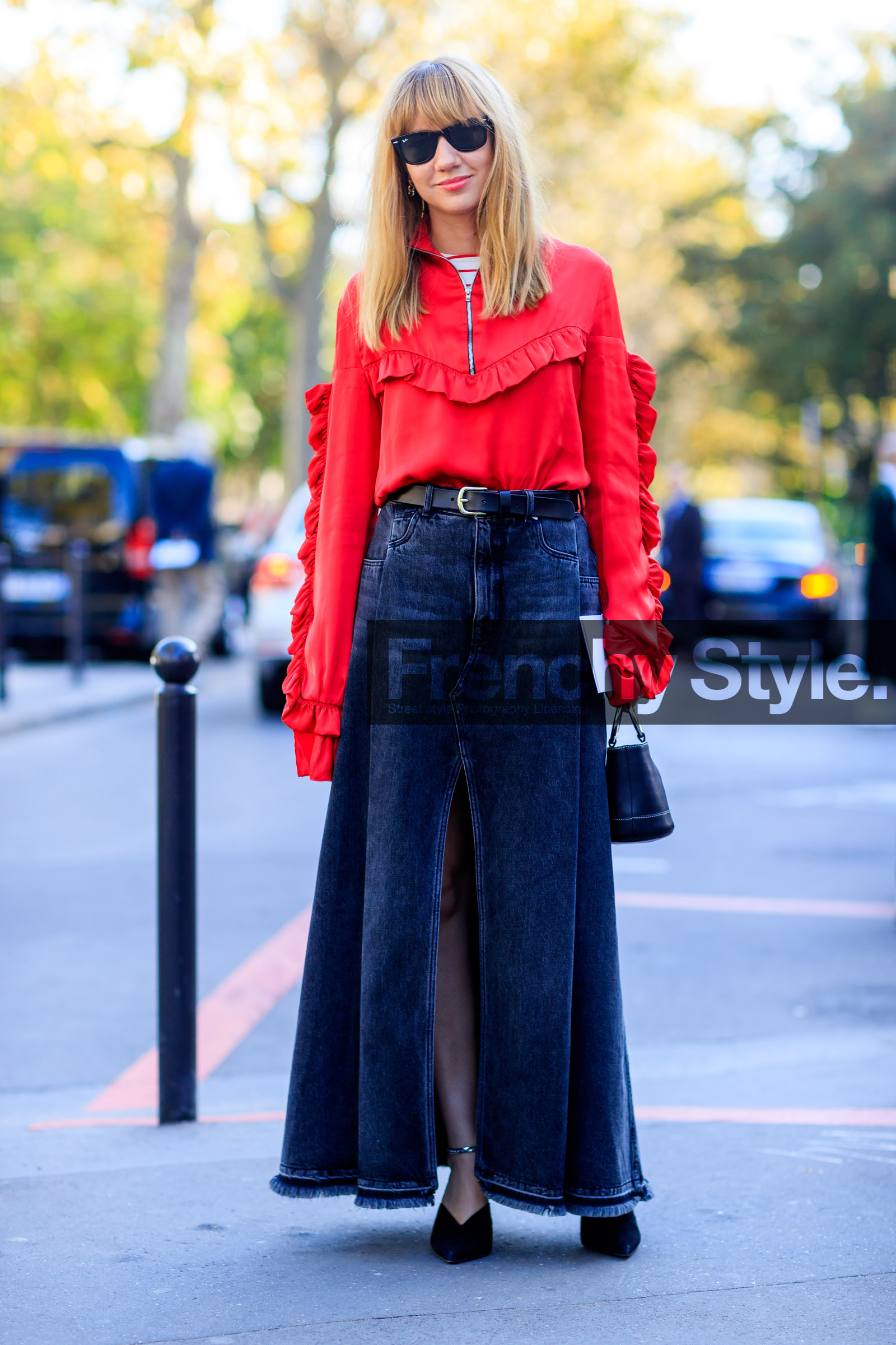 black bag, black belt, black shoes, blue denim, denim skirt, fashion week, frenchystyle, full length, FW, jonathan paciullo, leather bag, leather belt, leather shoes, lisa aiken, long skirt, PARIS, PFW, red sweater, ruffle, SPRING SUMMER 2017, SS 17, street style, sunglasses, vertical