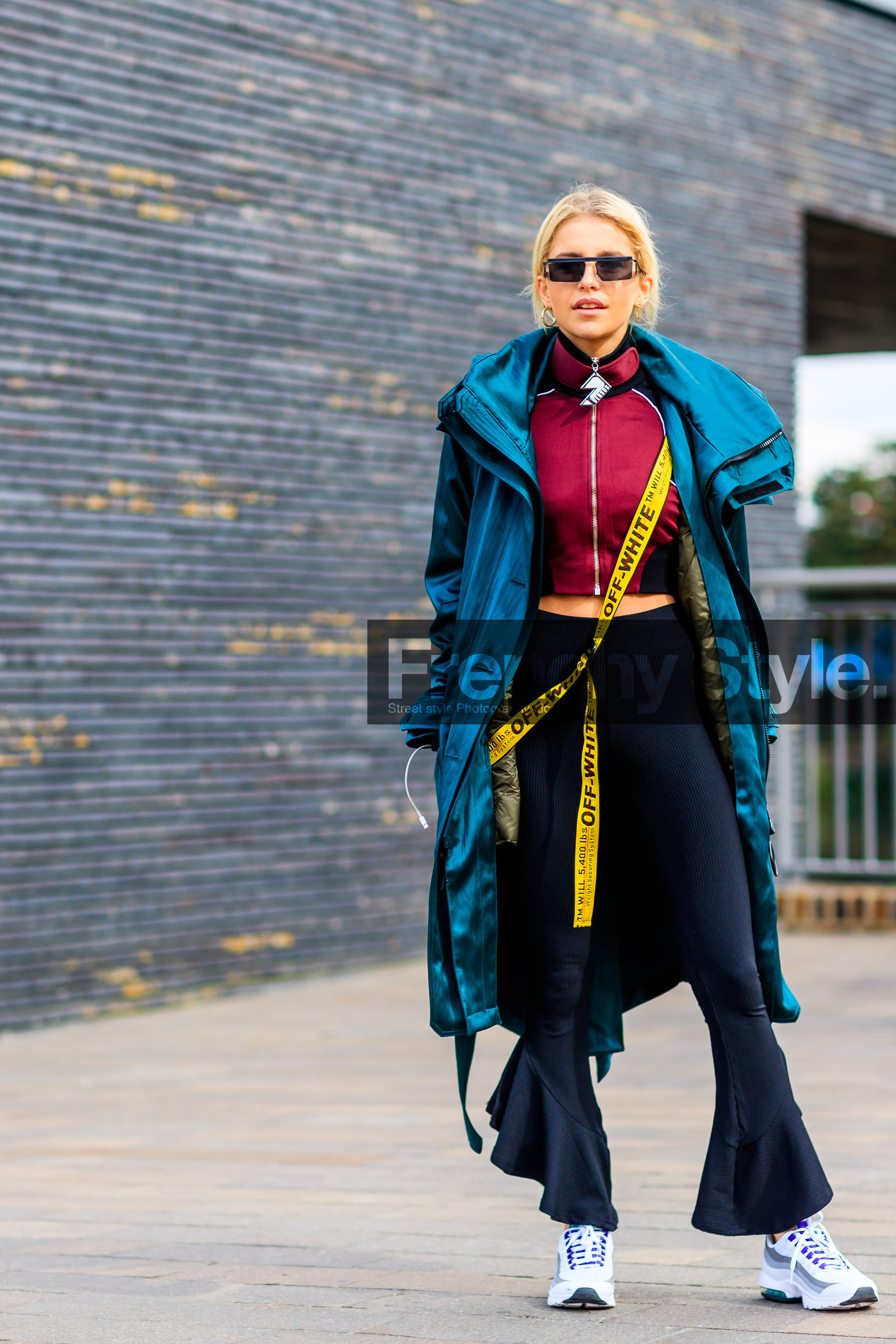 black pants, caro daur, fashion week, flare pants, frenchystyle, full length, FW, green coat, jonathan paciullo, leather shoes, LFW, LONDON, off white, raincoat, red sweater, SPRING SUMMER 2018, SS 18, street style, trousers, vertical, white sneakers
