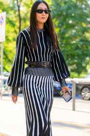 jiyoung kim, navy blue dress, white dress, striped dress, long dress, knit dress, knitwear, long sleeves dress, belted dress, black leather belt, multi belt, black sunglasses, butterfly sunglasses, fashion week, frenchystyle, FW, jonathan paciullo, street style, vertical, atmosphere details, detail, MFW, MILAN, SPRING SUMMER 2020, SS 20