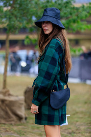 estelle pigault, dior bag, dior jacket, dior hat, dior total look, black hat, tulle hat, black jacket, black bag, green jacket, checked jacket, dior saddle bag, fashion week, frenchystyle, FW, jonathan paciullo, street style, SPRING SUMMER 2020, SS 20, PFW, PARIS, vertical, atmosphere details, detail