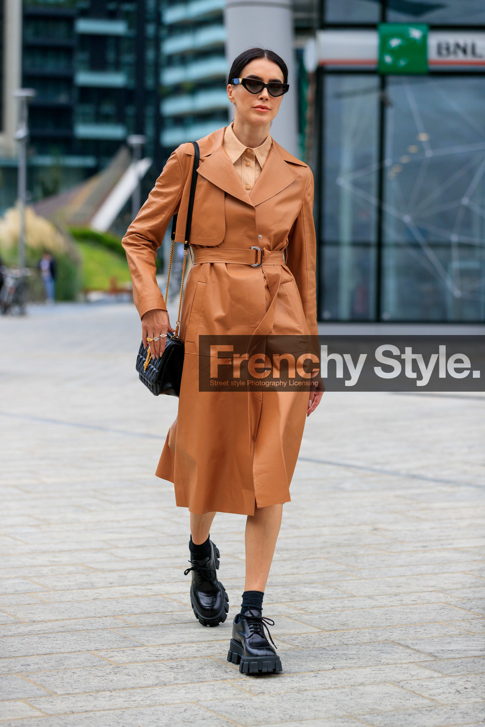 brittany xavier, camel look, camel leather jacket, camel leather shirt, camel leather trench coat, black leather bag, quilted bag, butterfly sunglasses, prada shoes, big sole shoes, laced shoes, black leather shoes, black socks, nails details, fashion week, frenchystyle, FW, jonathan paciullo, street style, vertical, full length, MFW, MILAN, SPRING SUMMER 2020, SS 20