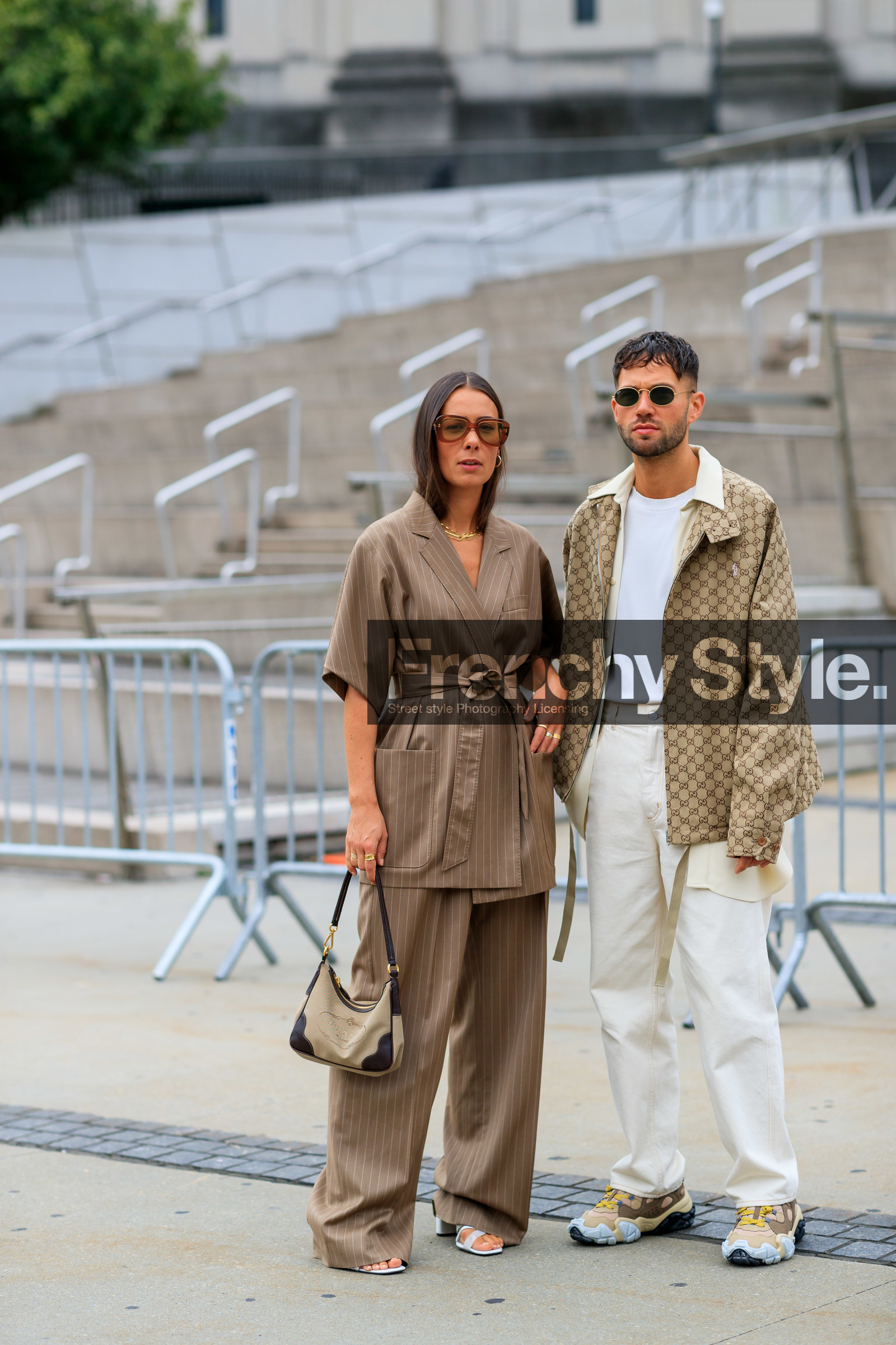 alice & j.s, alice barbier, beige bag, beige sneakers, brown jacket, brown pants, brown suit, checked, denim pants, graphic jacket, graphic shoes, graphic suit, gucci, jeans, JS roques, leather bag, leather shoes, monogram, plaid, prada, printed jacket, printed shoes, printed suit, striped suit, stripes, sunglasses, tone on tone, total look beige, trousers, white denim, white t shirt, street style, jonathan paciullo, FW, frenchystyle, fashion week, NEW YORK, NYFW, SPRING SUMMER 2020, SS 20, vertical, full length