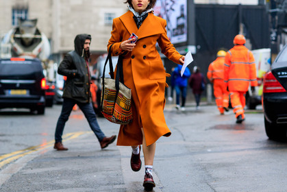 graphic bag, hood, leather bag, leather shoes, orange coat, patchwork, printed bag, red shoes, white socks, street style, jonathan paciullo, FW, frenchystyle, fashion week, LFW, LONDON, AUTUMN WINTER 2018-2019, AW 18-19, FALL WINTER 2018-2019, FW 18-19, horizontal, atmosphere details, detail, Tatiana Cotliar