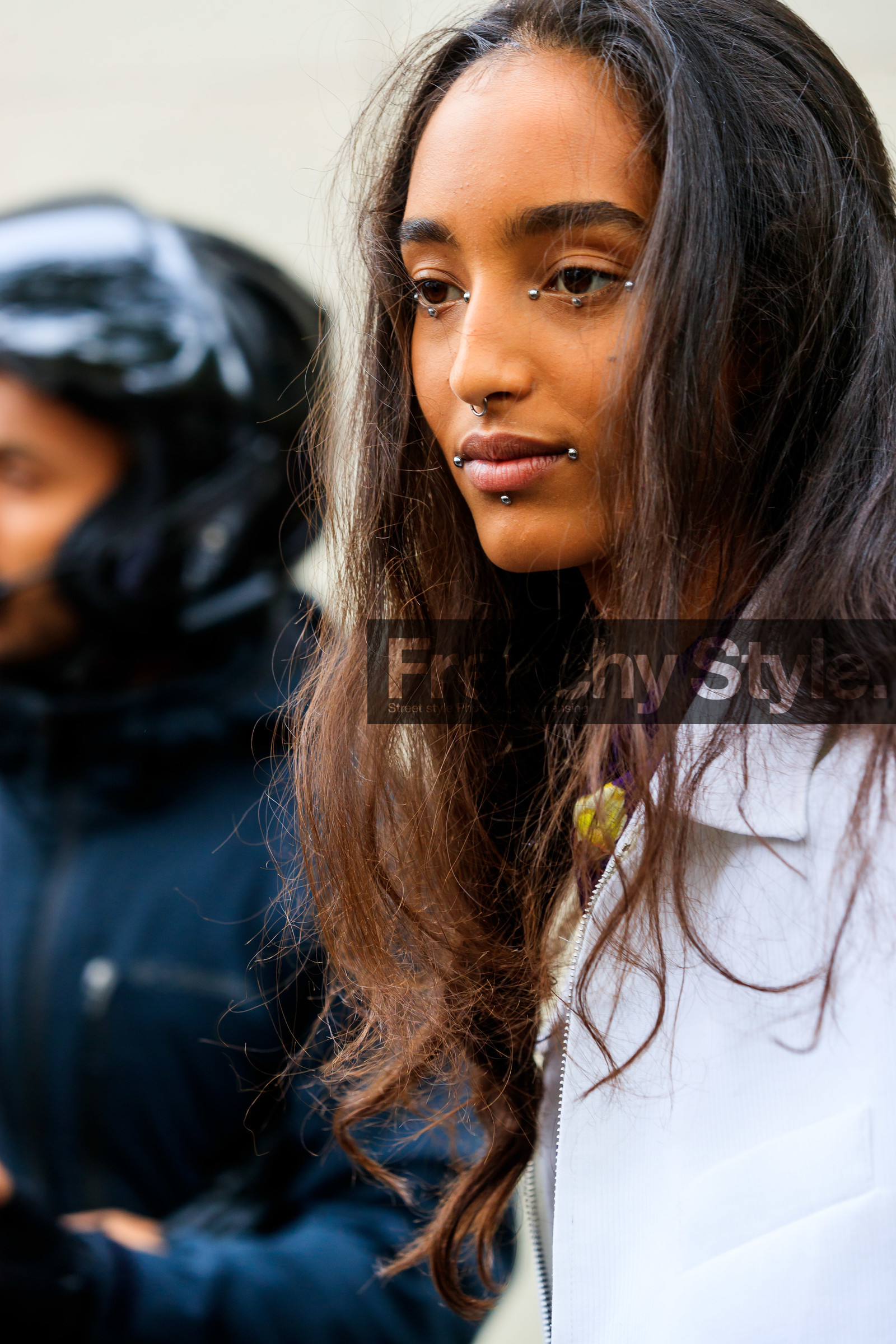 model, make up, make up details, studs make up, strassed make up, close up detail, fashion week, frenchystyle, FW, jonathan paciullo, street style, SPRING SUMMER 2020, SS 20, PFW, PARIS, vertical, atmosphere details, detail