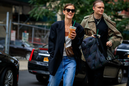 black jacket, blazer, blue denim, denim pants, jeans, jo ellison, leather bag, louis vuitton, monogram, necklace, oversize, sunglasses, trousers, white top, street style, jonathan paciullo, FW, frenchystyle, fashion week, NEW YORK, NYFW, SPRING SUMMER 2020, SS 20, horizontal, atmosphere details, detail