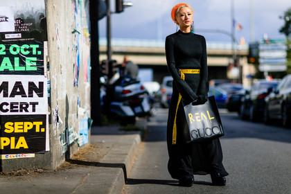 atmosphere details, black bag, black boots, black skirt, black sweater, fashion week, frenchystyle, full length, FW, graffiti, gucci, horizontal, jonathan paciullo, leather bag, leather shoes, off white, PARIS, PFW, printed bag, SPRING SUMMER 2017, SS 17, street style, tote bag, trousers, yellow belt