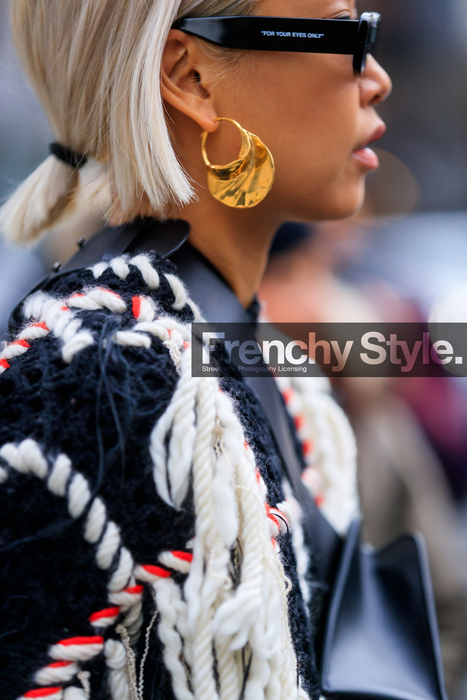black sweater, checked sweater, earrings, graphic sweater, plaid, sunglasses, street style, jonathan paciullo, FW, frenchystyle, fashion week, NYFW, NEW YORK, AUTUMN WINTER 2018-2019, AW 18-19, FALL WINTER 2018-2019, FW 18-19, vertical, atmosphere details, detail, vanessa hong