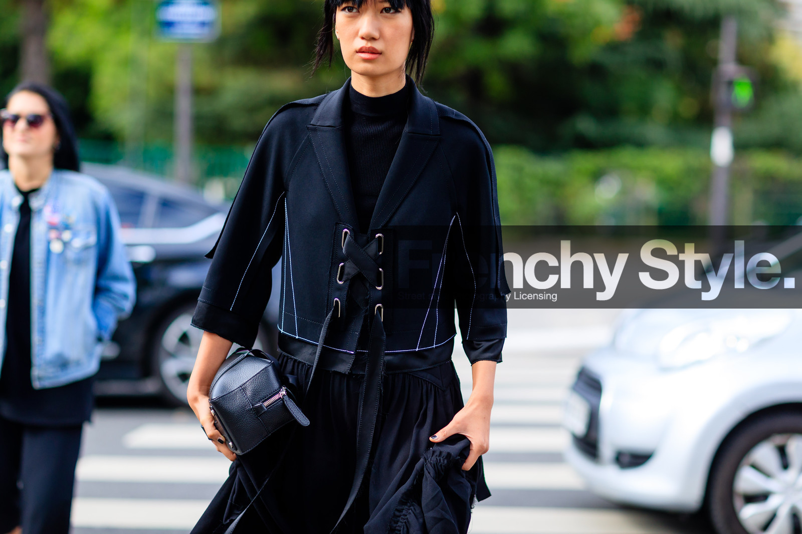 atmosphere details, black bag, black jacket, black skirt, black sweater, detail, fashion week, frenchystyle, FW, horizontal, jonathan paciullo, leather bag, PARIS, PFW, SPRING SUMMER 2017, SS 17, street style, tone on tone, total look black