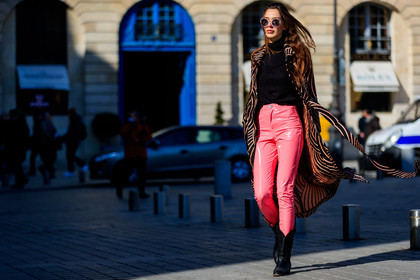 black shoes, black sweater, brown coat, cowboy boots, graphic jacket, leather pants, leather shoes, pink pants, printed jacket, sunglasses, trousers, street style, jonathan paciullo, FW, frenchystyle, fashion week, PFW, PARIS, AUTUMN WINTER 2018-2019, FALL WINTER 2018-2019, FW 18-19, horizontal, atmosphere details, full length, estelle pigault