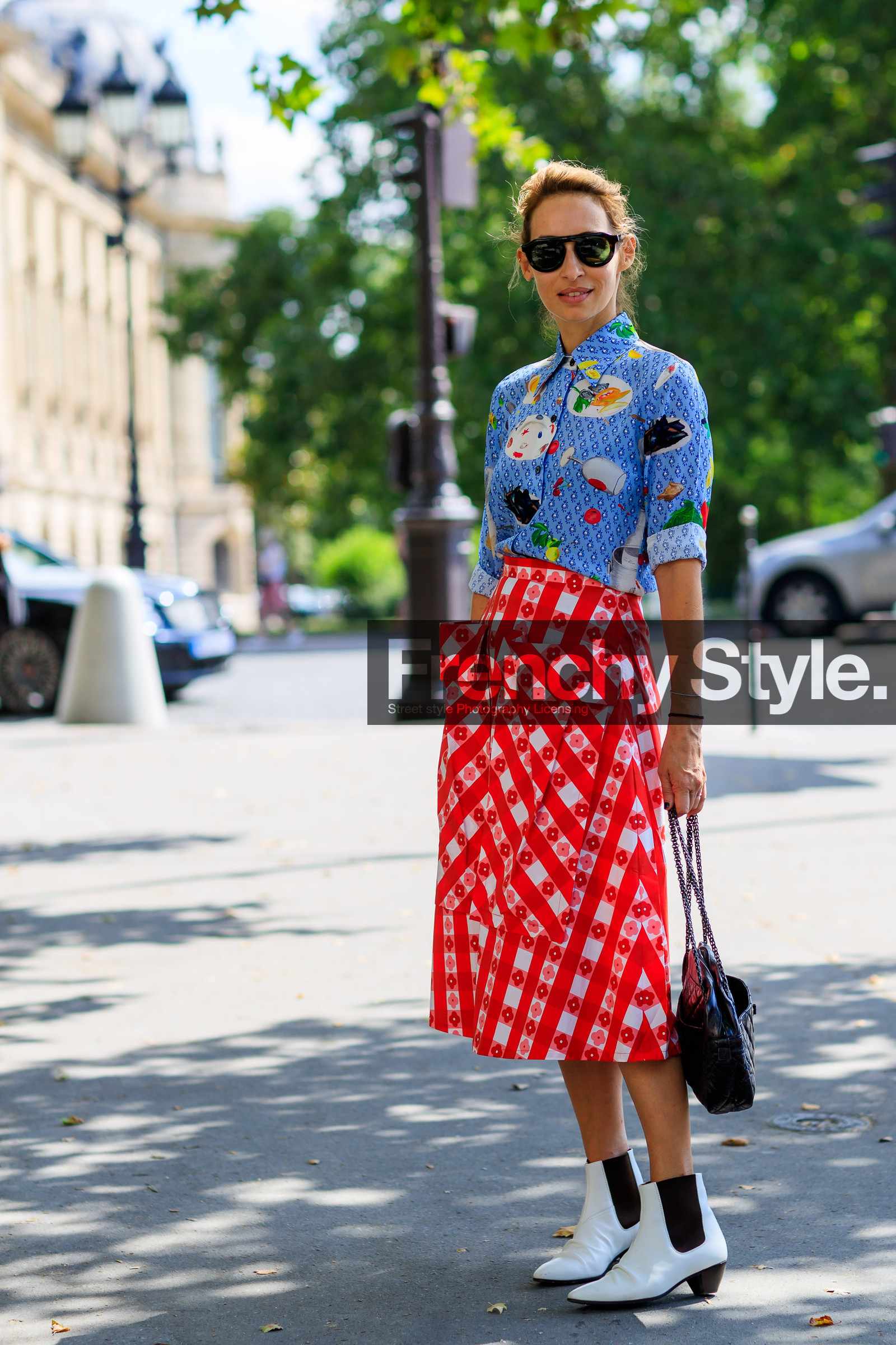 black bag, blue shirt, chanel, checked, graphic shirt, graphic skirt, leather bag, leather shoes, plaid, printed shirt, printed skirt, red skirt, sunglasses, white boots, fashion week, frenchystyle, FW, jonathan paciullo, street style, PFW, PARIS, vertical, full length, AUTUMN WINTER 2018-2019, FALL WINTER 2018-2019, FW 18-19, alexandra golovanoff