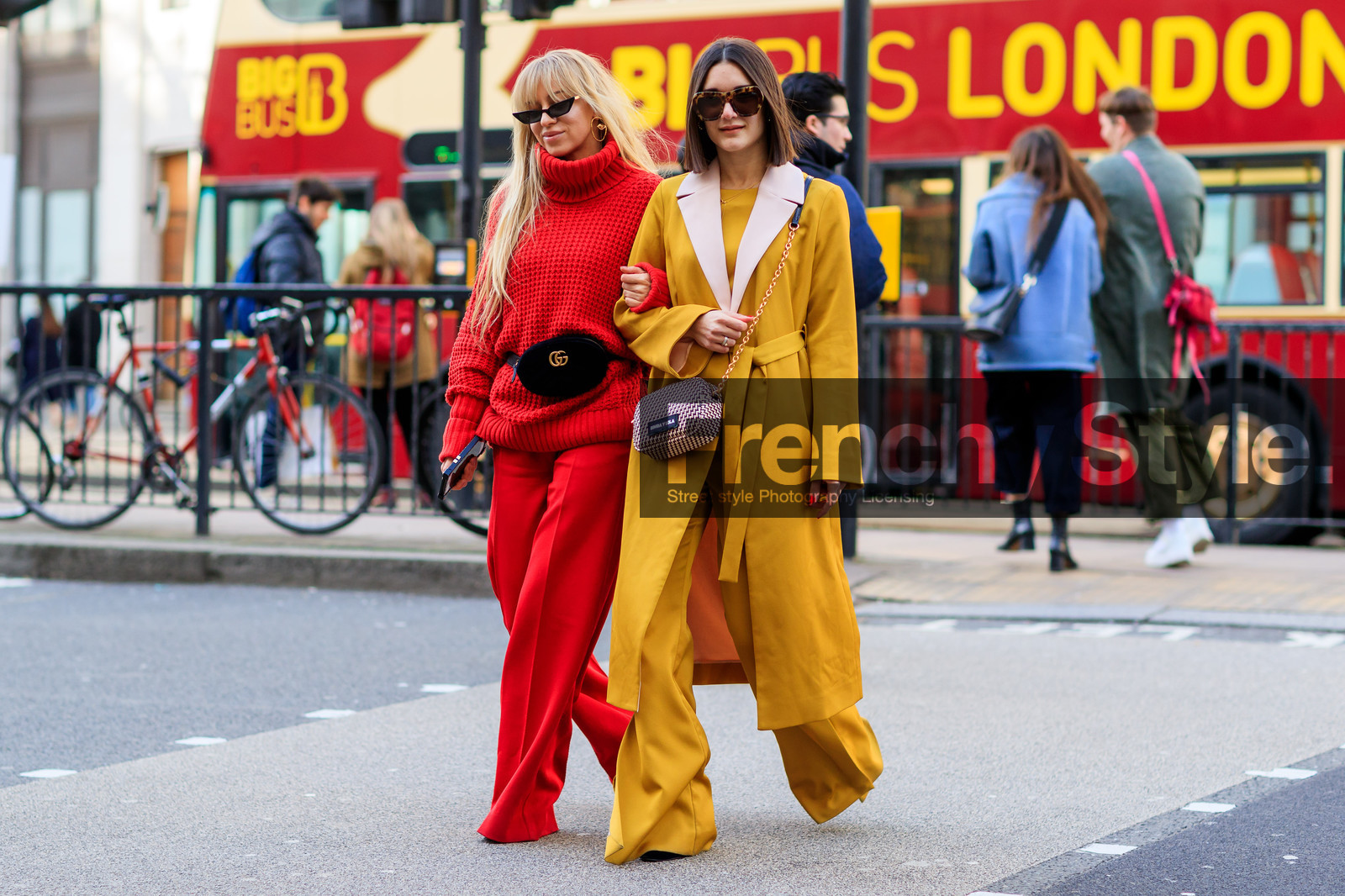 bimba & lola, black bag, fanny pack, fany, gucci, leather bag, pink bag, red pants, red sweater, sunglasses, tone on tone, total look red, trousers, wide pants, yellow coat, yellow pants, fashion week, frenchystyle, FW, jonathan paciullo, street style, LFW, LONDON, AUTUMN WINTER 2018-2019, AW 18-19, FALL WINTER 2018-2019, FW 18-19, horizontal, atmosphere details, full length, sandra hagelstam
