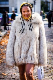 bag, balaclava, beige coat, cagoule, coat, fluffly coat, fur coat, miu miu bag, miu miu look, Paola Locatelli, white bag, yellow cagoule, fashion week, frenchystyle, FW, jonathan paciullo, street style, PFW, PARIS, SPRING SUMMER 2022, SS 22, vertical, atmosphere details